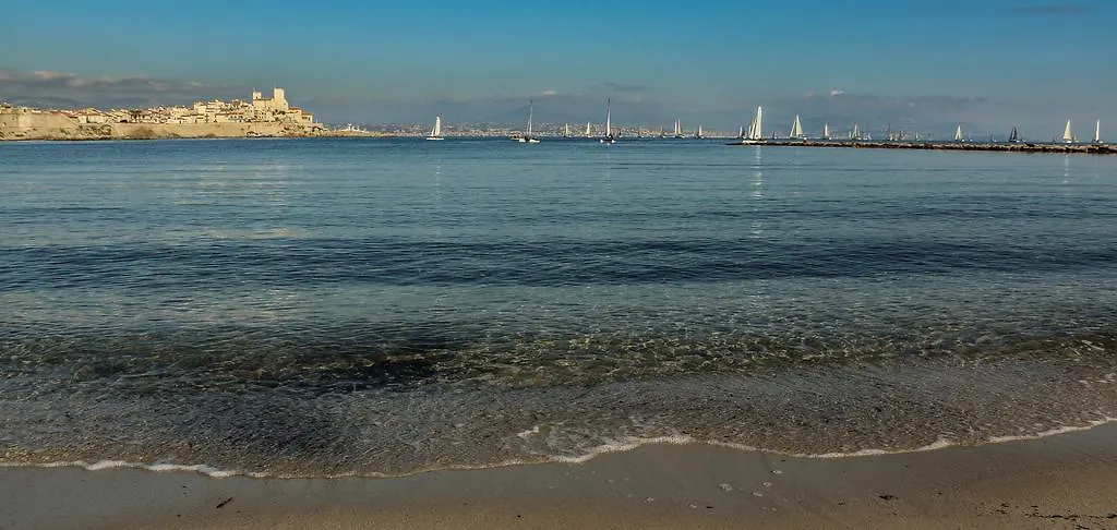***  Hotel Josse Antibes France