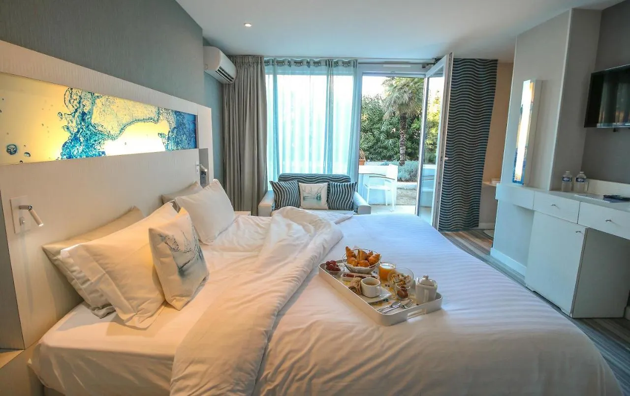 Hotel Josse Antibes 3*,  France
