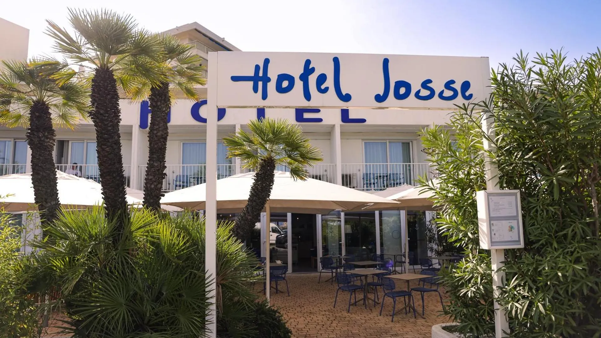 ***  Hotel Josse Antibes France